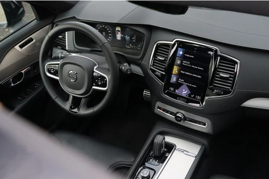 Volvo XC90 T8 AWD Recharge R-Design | Bowers & Wilkins | Luchtvering | Trekhaak | 360° Camera | Stoelventilatie | Stoelmassage | Standkache