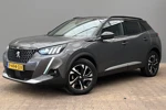 Peugeot 2008 1.2 PURETECH 130PK GT-LINE AUTOMAAT / NAVI / LEDER / CLIMA / PDC / 17" LMV / CAMERA / KEYLESS / FULL-LED / FULL-OPTIONS / 1E EIG