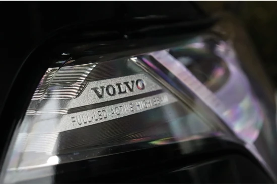 Volvo XC90 T8 AWD Recharge Inscription | 360°Camera | Harman Kardon | Stoel en Stuurwielverwarming | Full LED Meesturende koplampen | Schui