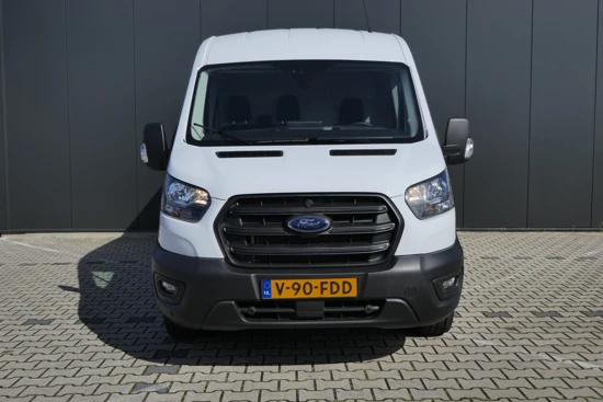 Ford Transit 330 2.0 TDCI 130pk L3H2 Trend | Sync 4 | Laadruimte pakket | Camera | Trekhaak |