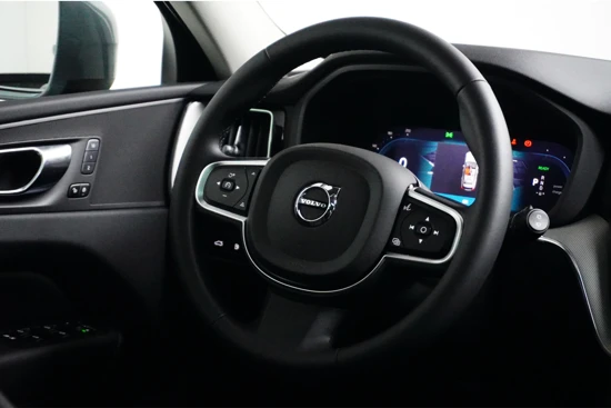 Volvo XC60 T6 Core | Adaptive Cruise | Panoramadak | Getint Glas | Elektrische Stoel | BLIS | 20 Inch