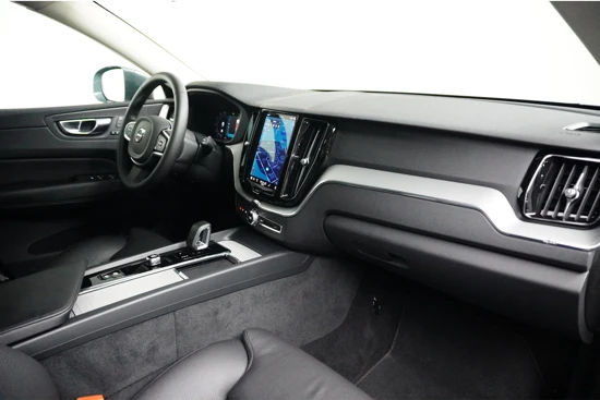 Volvo XC60 T6 Core | Adaptive Cruise | Panoramadak | Getint Glas | Elektrische Stoel | BLIS | 20 Inch