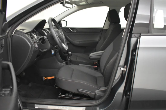 Škoda Rapid Spaceback 1.2 TSI 85PK Greentech Style Edition | Cruise Control | Panoramadak | Parkeersensoren Achter | Automatische Airco | Na