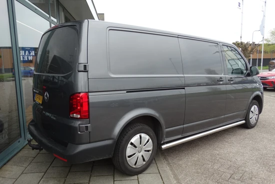 Volkswagen Transporter 2.0 TDI 110 pk L2H1 28 Economy Business