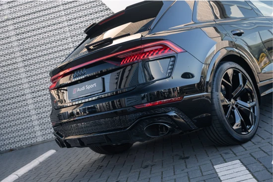 Audi RS Q8 4.0 TFSI RS Q8 quattro | RS dynamicpakket plus | B&O ADVANCED 3D | ASSIS. TOUR & CITY & PARK + | TREKHAAK | ALCAN. HEMEL | COMFO