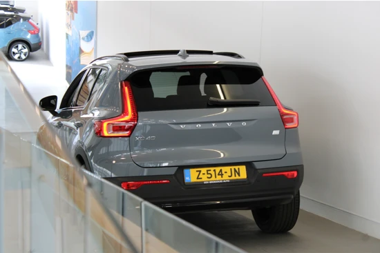 Volvo XC40 T4 211PK Recharge Ultimate Dark | Panoramadak | Memory Stoel | Leder | HK Audio | 20''