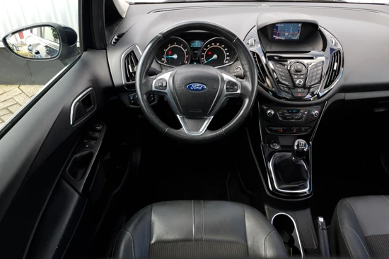 Ford B-MAX 1.0 125 PK Titanium | Camera | Half Leder | CruiseControl | Navigatie | Stoel- en Voorruitverwarming | 17 Inch LMV | Clima |