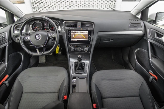 Volkswagen GOLF Variant Comfortline 1.5TSI 130pk | Trekhaak-pakket |