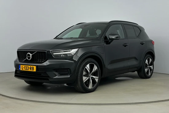 Volvo XC40 1.5 T5 Recharge R-Design 263pk | Panoramadak | Trekhaak | Adaptieve Cruis control | Elektrische achterklep | Stoel + Stuurverwar