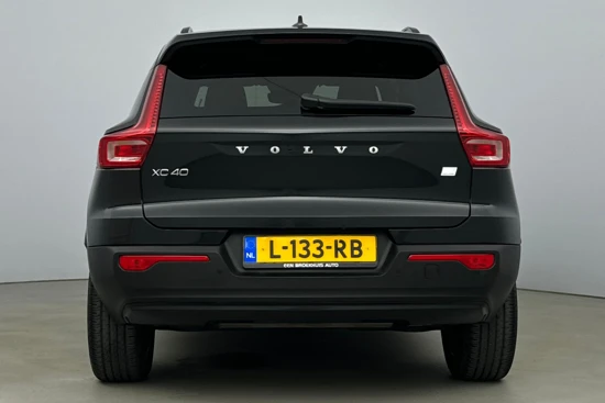 Volvo XC40 1.5 T5 Recharge R-Design 263pk | Panoramadak | Trekhaak | Adaptieve Cruis control | Elektrische achterklep | Stoel + Stuurverwar