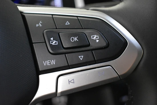 Volkswagen Taigo 1.0 TSI 110PK R-Line | Achteruitrijcamera | Keyless Go | Verwarmde voorstoelen | App-Connect | LED rijverlichting | DAB | Adapti