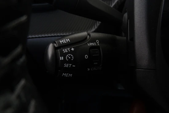 Peugeot e-208 EV Active 50 kWh | AFNEEMBARE TREKHAAK | NAVIGATIE | CLIMATE CONTROL | ACHTERUITRIJCAMERA