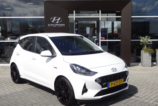 Hyundai i10 1.2 83PK Premium | PARKEERSENSOREN ACHTER | CLIMATE CONTROL | APPLE CARPLAY & ANDROID AUTO