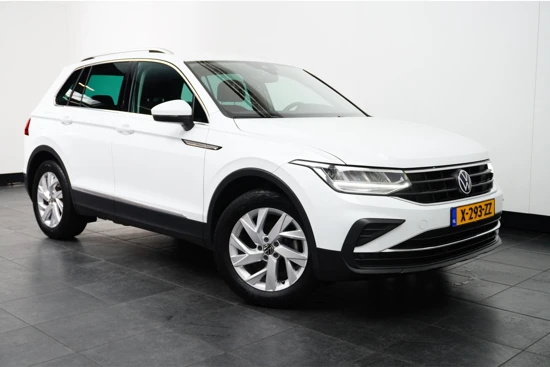 Volkswagen Tiguan 1.5 TSI 150PK Life + | TREKHAAK | CAMERA | NAVI BY APP | STOEL + STUURVERW.