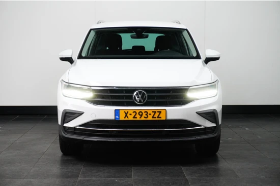 Volkswagen Tiguan 1.5 TSI 150PK Life + | TREKHAAK | CAMERA | NAVI BY APP | STOEL + STUURVERW.