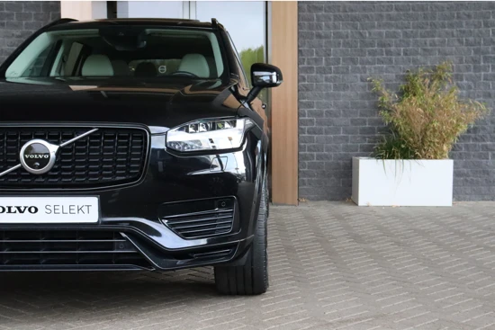 Volvo XC90 T8 AWD Recharge R-Design | Uniek! | Trekhaak | 360° Camera | Harman Kardon | Head-Up Display | Stoel en Stuurwielverwarming | Fu