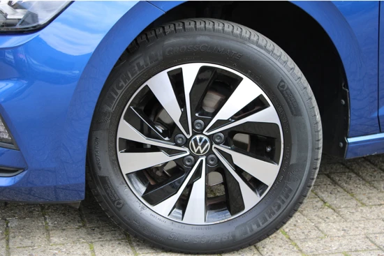 Volkswagen Polo Comfortline Executive 1.0 TSI 95 pk | Navigatie | PDC v+a | 15"Lmv | Cruise control adaptief