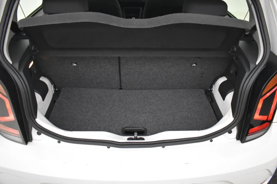 Volkswagen up! 1.0 60PK BMT move up! | Bluetooth | Airco | DAB | Buitenspiegels elektrisch verstel en verwarmbaar | LED Dagrijverlichting
