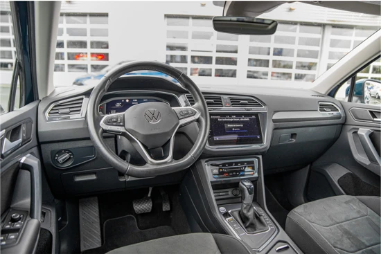 Volkswagen Tiguan 1.5 TSI Elegance DSG | Navigatie | Panoramadak | Camera | Trekhaak