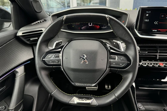 Peugeot 2008 GT 1.2 PureTech 130PK EAT8 | Camera | PDC V/A | ACC | Keyless | Stoelverwarming | Voorruitverwarming | Navi | Carplay