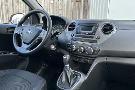 Hyundai i10 I10 1.0 Comfort | Airco | Bluetooth telefoonvoorbereiding | Cruise control | Stuurwielbediening | Elektrische ramen vóór en acht