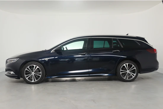 Opel Insignia Sports Tourer 1.6 Turbo 200pk Innovation | 1e Eigenaar! | OPC-Line | AGR | Navi | Clima | Camera | LED | Keyless | Parkeersensor