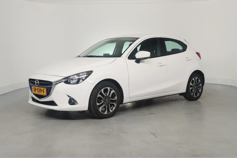 Mazda 2 1.5 Skyactiv-G Dynamic+ | Navigatie | Cruise Control | Lichtmetalen velgen | Parkeersensoren | Lane Assist | Keyless | Airco