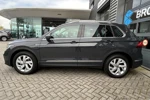 Volkswagen Tiguan 1.5 TSI 150 pk Life 7-DSG | Trekhaak wegklapbaar | Navigatie by app | Achteruitrijcamera |