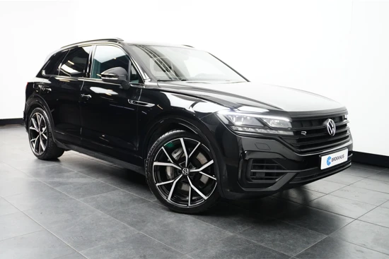 Volkswagen Touareg 3.0 TSI eHybrid 463PK DSG-8 4MOTION R | TREKHAAK | NIGHTVISION | LUCHTVERING | LEDER | PANORAMADAK | 22 INCH