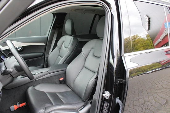 Volvo XC90 T8 Recharge AWD Plus Bright | Full LED | Pano | Pilot Assist | Trekhaak | Harman Kardon | 360 camera | BLIS