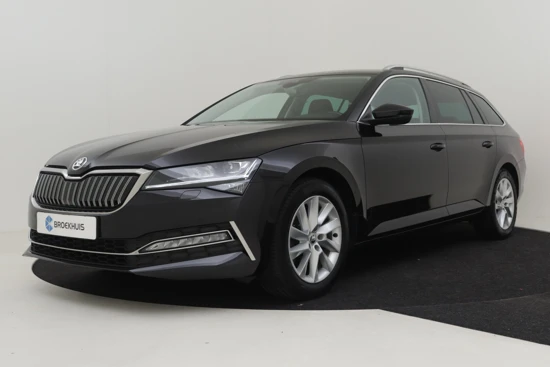 Škoda Superb Combi 1.4 TSI iV Business Edition Plus 218pk | Cruise control | Trekhaak 1600kg | Navigatie | App connect | Led koplampen | Elek