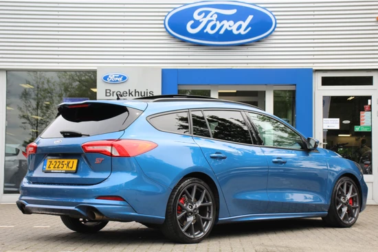 Ford Focus Wagon 2.3EB ST-3 | DEALER OH! | PANODAK | RECARO | ELEKT. STOELEN | NAVI | CAMERA | CLIMA | WINTERPACK | CRUISE | PARK SENS V+A