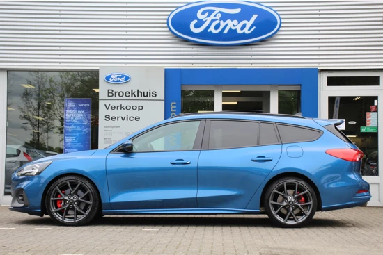 Ford Focus Wagon 2.3EB ST-3 | DEALER OH! | PANODAK | RECARO | ELEKT. STOELEN | NAVI | CAMERA | CLIMA | WINTERPACK | CRUISE | PARK SENS V+A