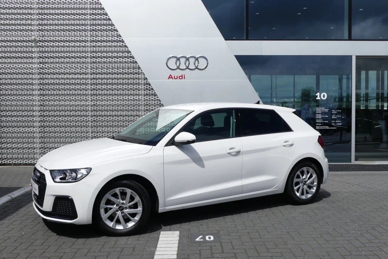 Audi A1 Sportback Pro Line | S-tronic | Sportstoelen | Stoelverwarming | Privacy glas | Climate control