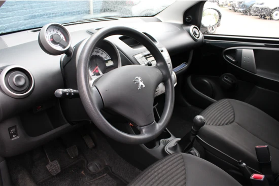 Peugeot 107 5drs 1.0 12V XS