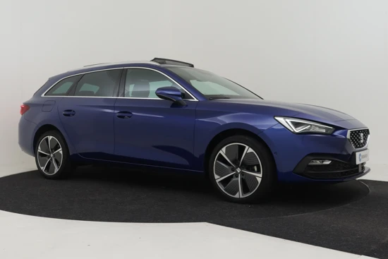 SEAT Leon Sportstourer 1.4 TSI eHybrid PHEV 204PK FR | Achteruitrijcamera | Adaptieve Cruise Control | Dodehoek Detectie | Elektrisch verstelbare bestu