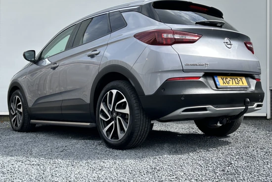 Opel Grandland X 1.2 T. 130 pk | Navigatie | Leder | Open schuifdak | Trekhaak Parkeercamera | LED verlichting | Stoelverwarming -en koeling | Ac