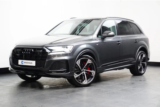 Audi Q7 pro Line S Competition 60 TFSIe 462PK quattro | Adaptive cruise+emergency ass. | Trekhaak | Leder/Alcantara | 22" | Luchtvering