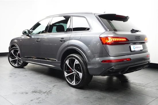 Audi Q7 pro Line S Competition 60 TFSIe 462PK quattro | Adaptive cruise+emergency ass. | Trekhaak | Leder/Alcantara | 22" | Luchtvering