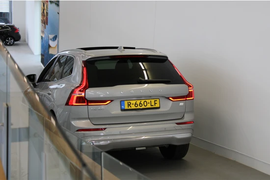 Volvo XC60 T6 350PK Long Range AWD Inscription | Panoramadak | Camera | HK Audio | Keyless Entry | Stuur en Stoelverwarming | Getint Glas