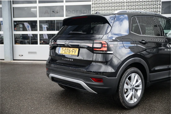 Volkswagen T-Cross 1.0 TSI Style 110 PK | Carplay | Stoelverwarming | Camera