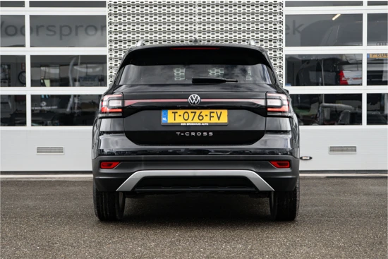 Volkswagen T-Cross 1.0 TSI Style 110 PK | Carplay | Stoelverwarming | Camera