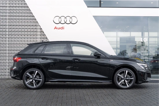 Audi A3 Sportback 40TFSIe 204PK S-tronic S-Edition | Achteruitrijcamera | Adaptive Cruise Control | Alcantara | Parkeersensoren Voor + A