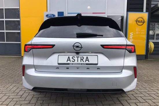 Opel Astra Sports Tourer 1.2 130PK Turbo GS Line NIEUW | CAMERA| LED| AGR COMFORTSTOELEN| NAVIGATIE PRO| 18'' VELGEN| € 5.300 VOORDEEL!!