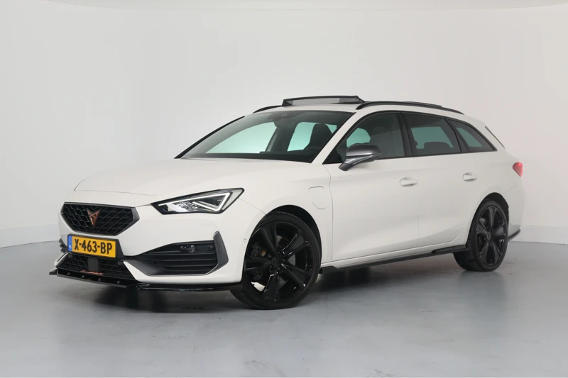 CUPRA Leon Sportstourer 1.4 e-Hybrid VZ Copper Edition | Dealer Onderhouden! | Open Dak | LED | Cruise Adaptive | Stoelverwarming | LED | Camera | Keyle