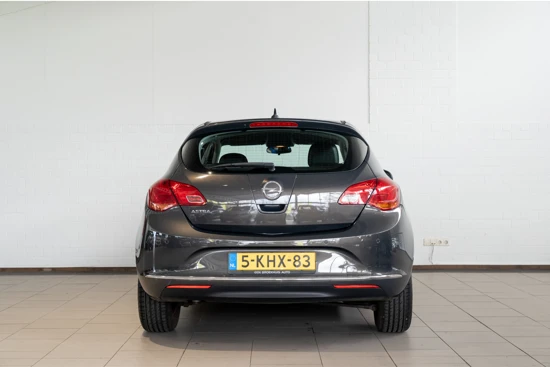 Opel Astra 1.4 Turbo Berlin | Navigatie | Comfort Stoelen | Parkeersensoren | Airco | El. ramen |