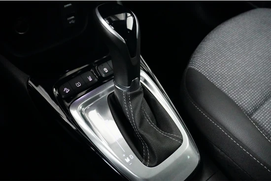 Opel Crossland 1.2 Turbo Elegance | Automaat | Verwarmd voorraam | Stoel en Stuurverwarming | Camera | Comfort Stoel |