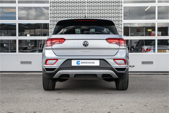 Volkswagen T-Roc 1.5TSI 150pk Style | IQ | Camera |