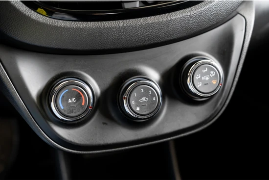 Opel KARL 1.0 ecoFLEX Edition | Stoel & Stuurverwarming | Parkeersensoren | Airco | Cruise Controle |
