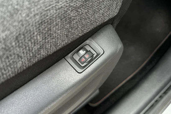 Citroën C3 PureTech 110-PK C-Series | Cruise Control | Stoelverwarming | Navi | PDC Achter